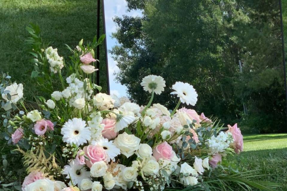 Mirror decor