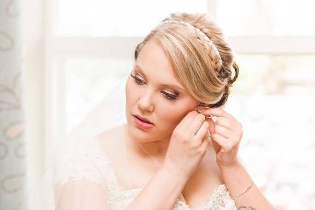 A soft natural bridal look