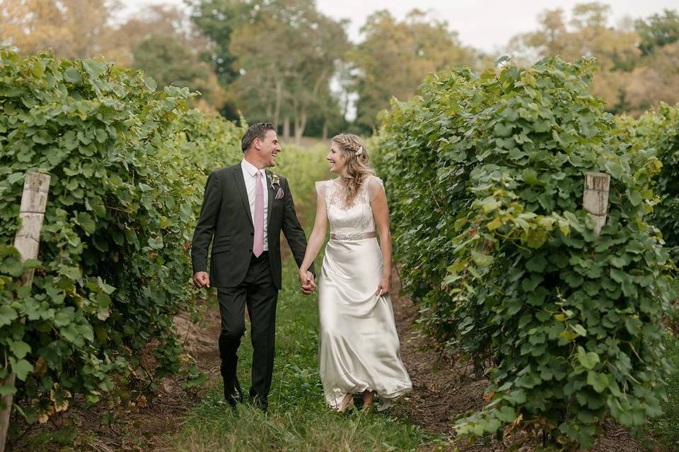 Niagara apple orchard wedding