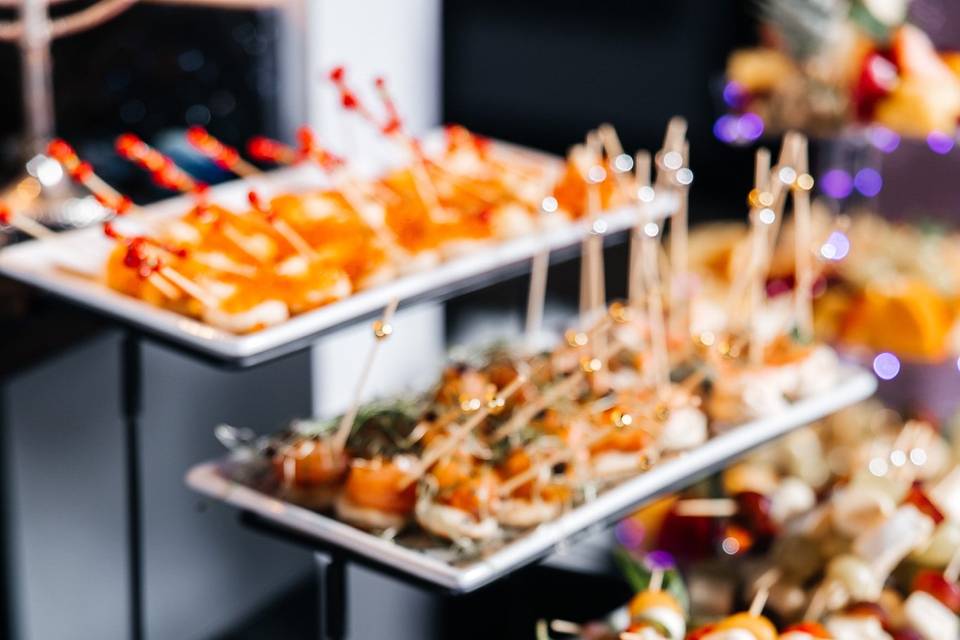 COCKTAIL CATERING