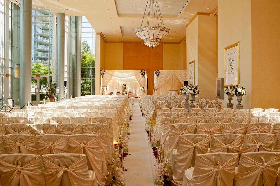 Vancouver, BC luxury hotel wedding venue