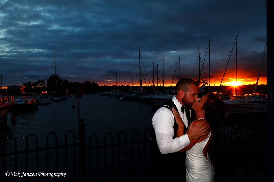 Wedding Unique Sunset Kiss