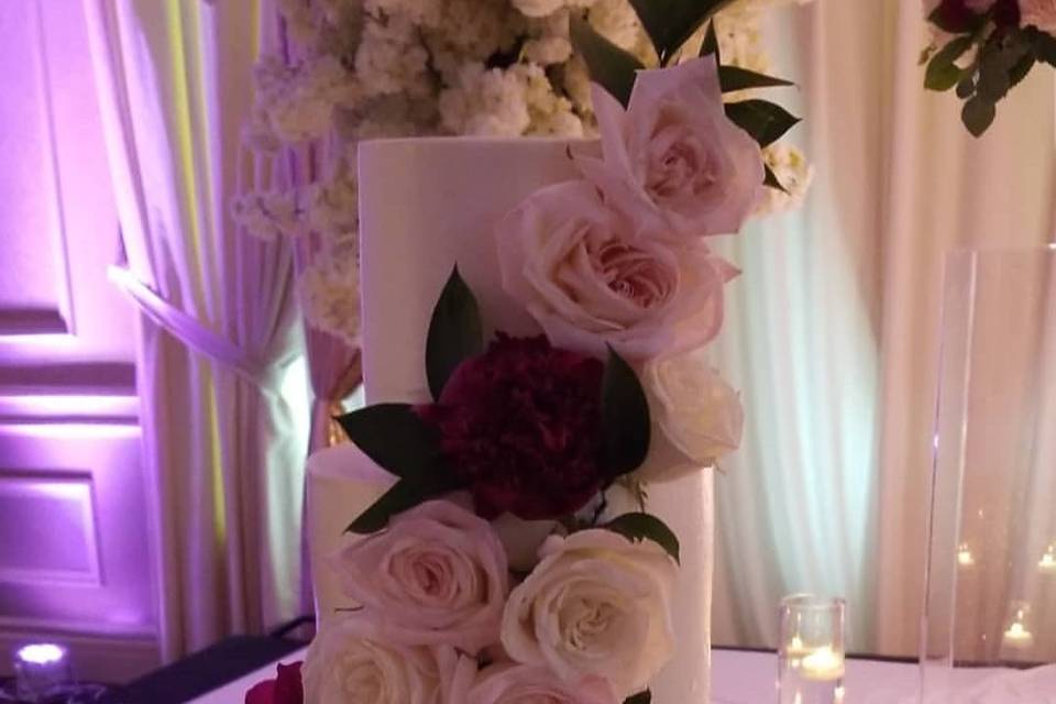 Floral cake design