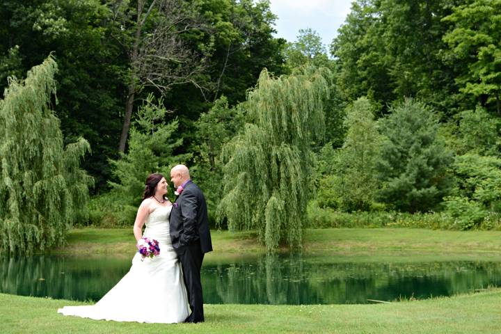 Etobicoke, Ontario bride and groom