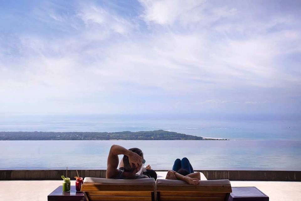 Infinity pools