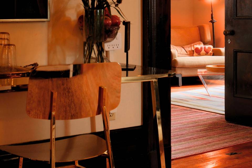 Living room at the eddie pec