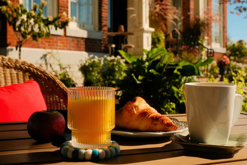 Breakfast at The Eddie