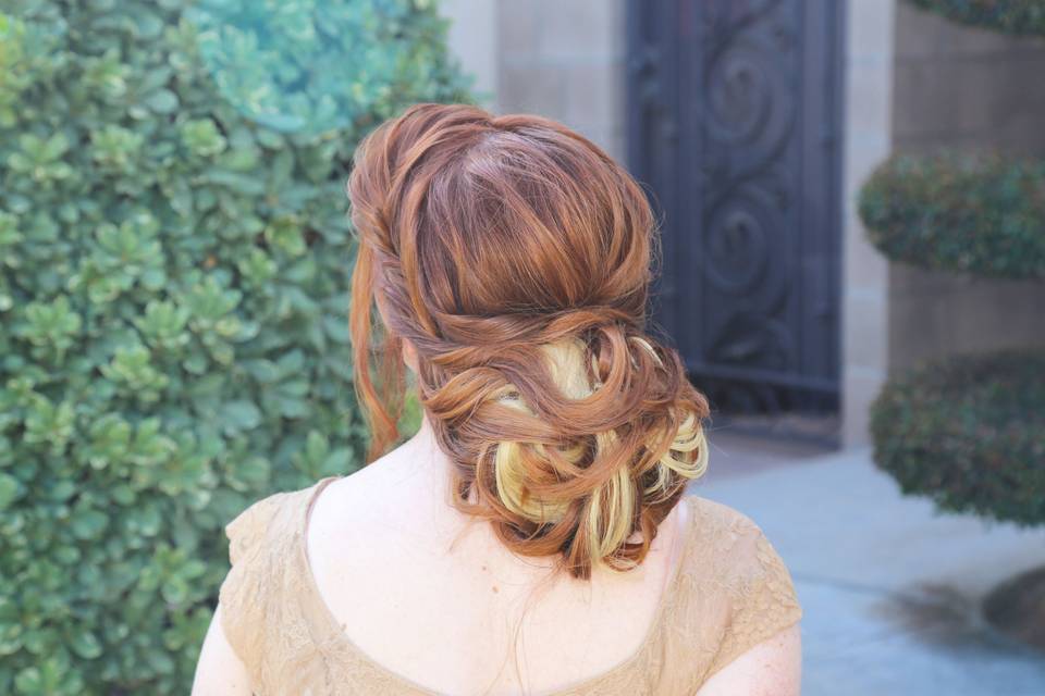 Luxurious Low Bun Textured Hai