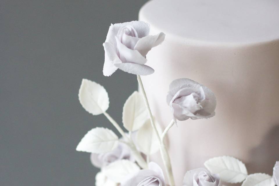 Fondant cake sugar flowers