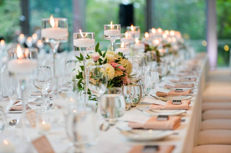 Candlelight wedding reception decor