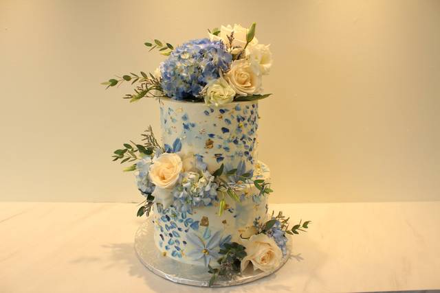 50 Romantic Wedding Cakes Love's Sweet Symphony : Blue & White Marble 3  Tier Cake