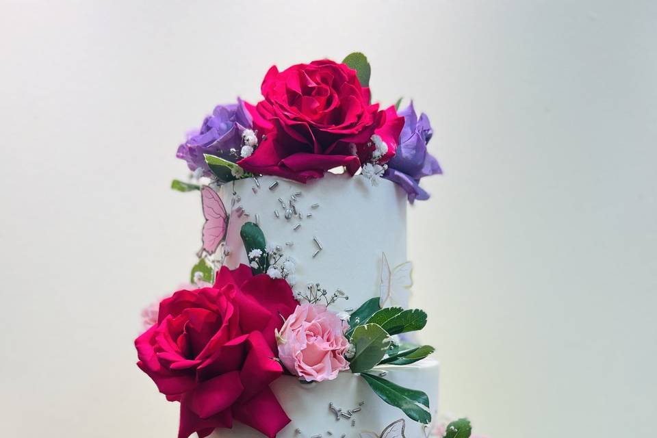 3-tier red rose butterfly