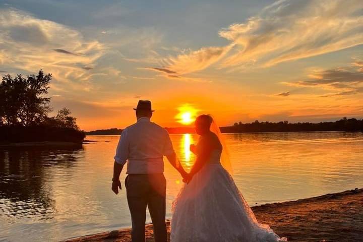 Sunset photos on the beach