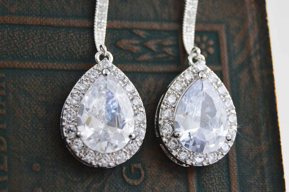 Crystal drop earrings