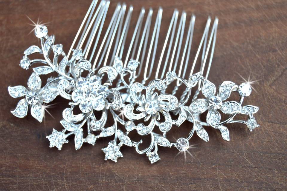 Crystal haircomb