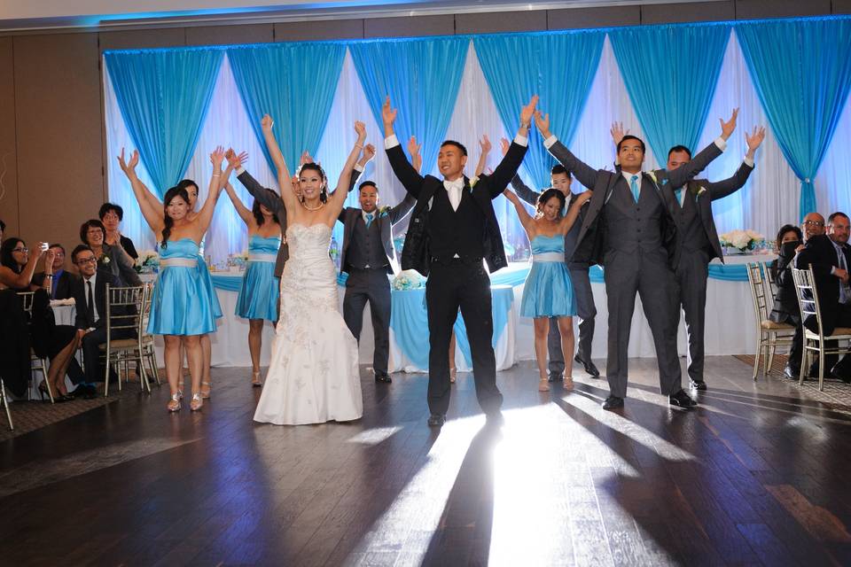 Bridal party dance