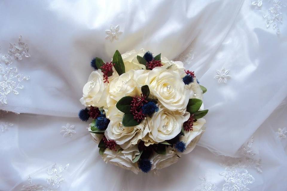 Vicky - Bridal Bouquet Top View GEMS.JPG