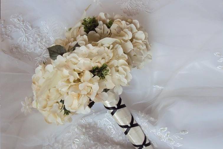Cecilia - Bridal Bouquet.JPG