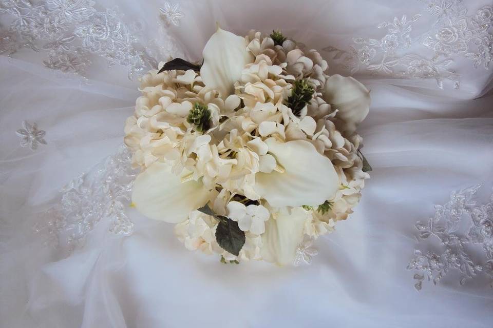 Cecilia - Bridal Bouquet Top view.JPG