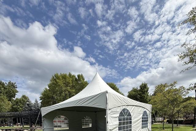 20X20 HIGH PEAK TENT LAKESHORE