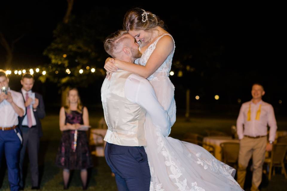 Bride & Groom First Dance