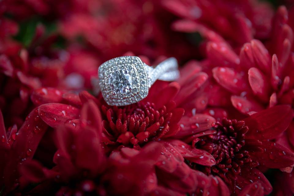 Ring and flowers