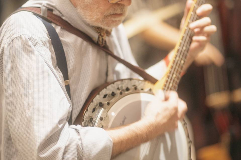 Closeup of banjo player