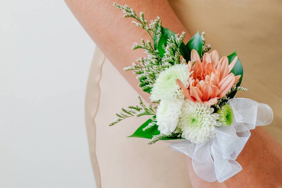 Wrist corsage