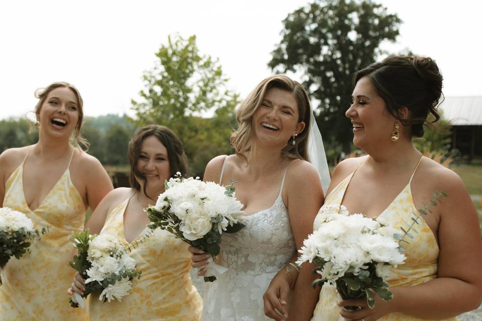 Bride & Bridesmaid Bouquets