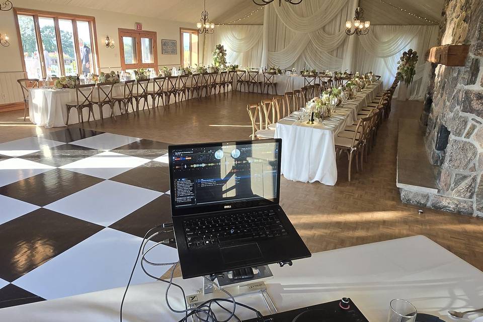 DJ AL pre-dinnner