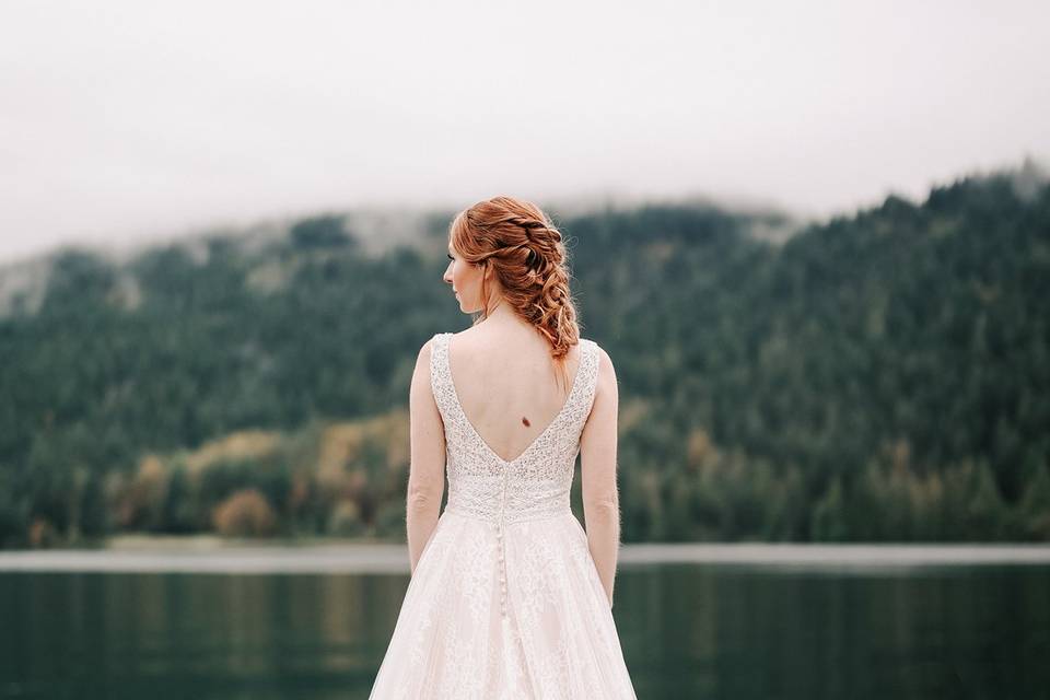 Romantic lake wedding portrait