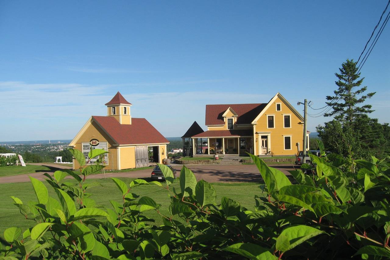 Magnetic Hill Winery And B&B - Venue - Moncton - Weddingwire.ca