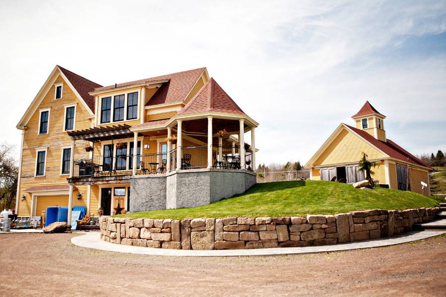 Magnetic Hill Winery And B&B - Venue - Moncton - Weddingwire.ca