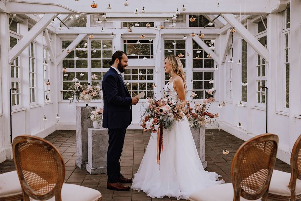 Beautiful Navy Wedding Decor