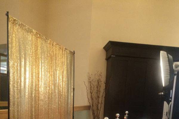 Setup w/ Red Carpet