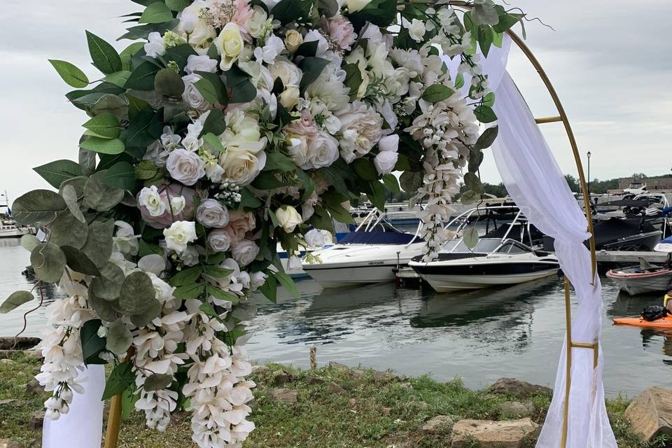 Outdoor waterfront Ceremony