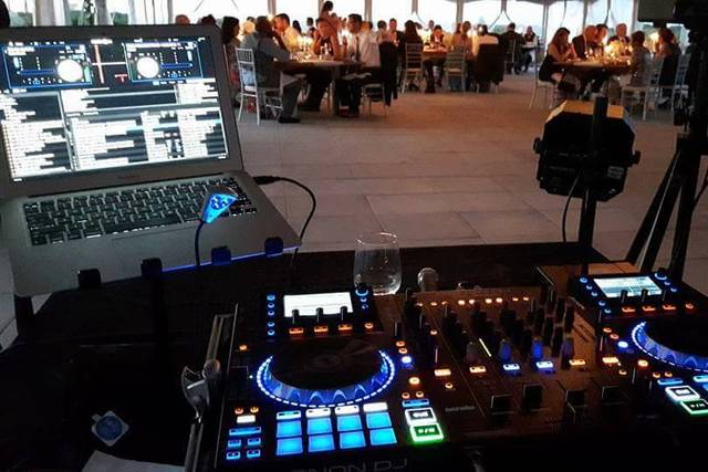 DJ R!CH WEDDING RAVINE