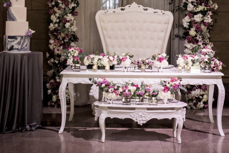 Sweetheart table