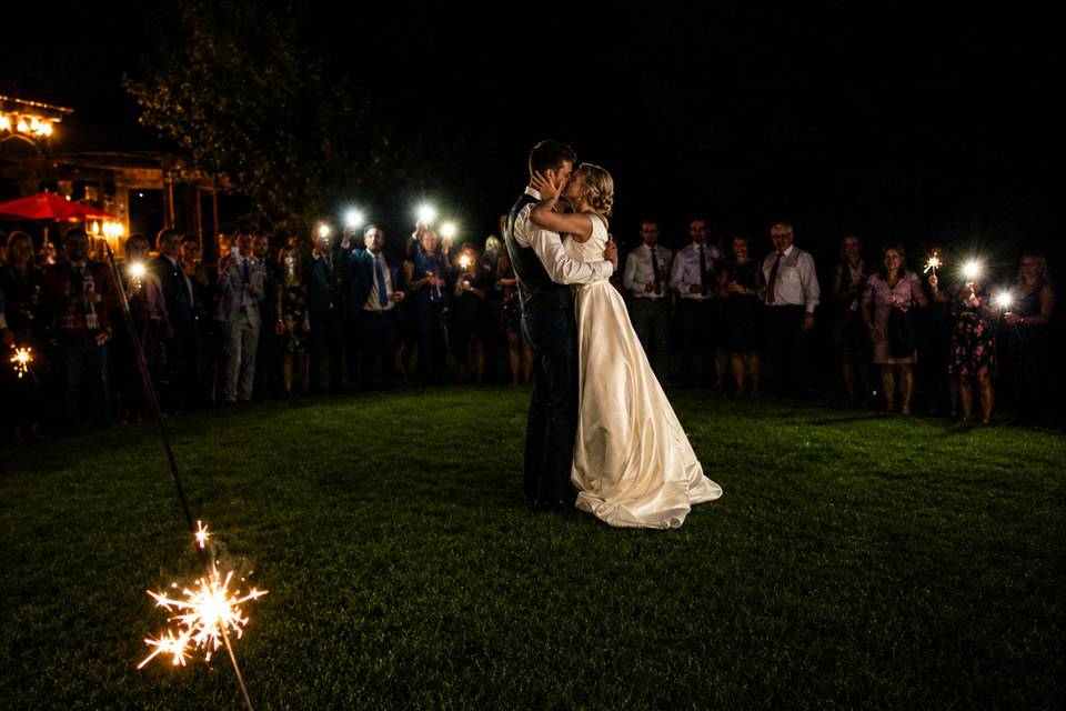 Wedding Sparkler Kiss
