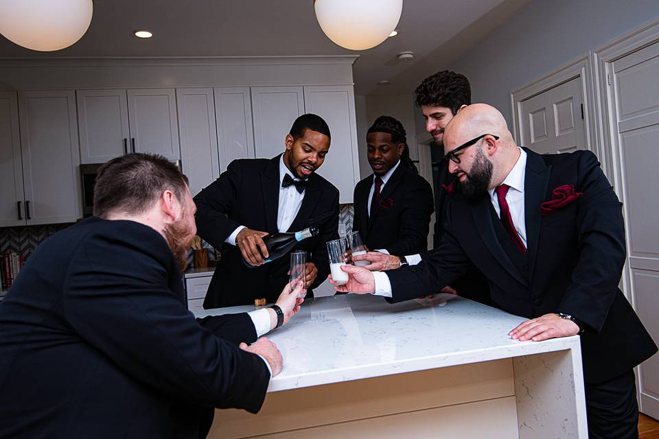 Groommaids Getting Ready