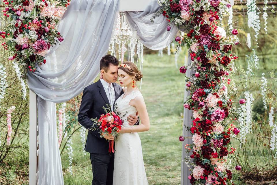 Pop-Up Wedding Chapel