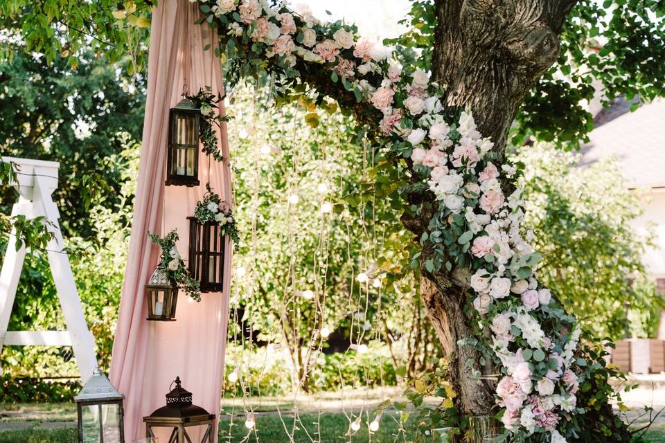 Tree Wedding Decor