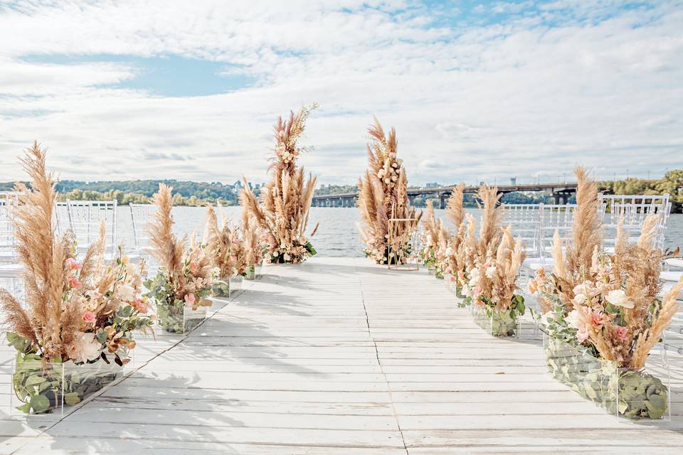 Deck Wedding Decor