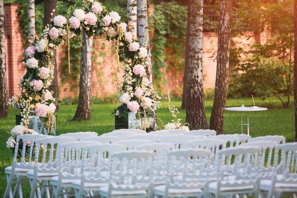 Cottage Country Wedding Arch