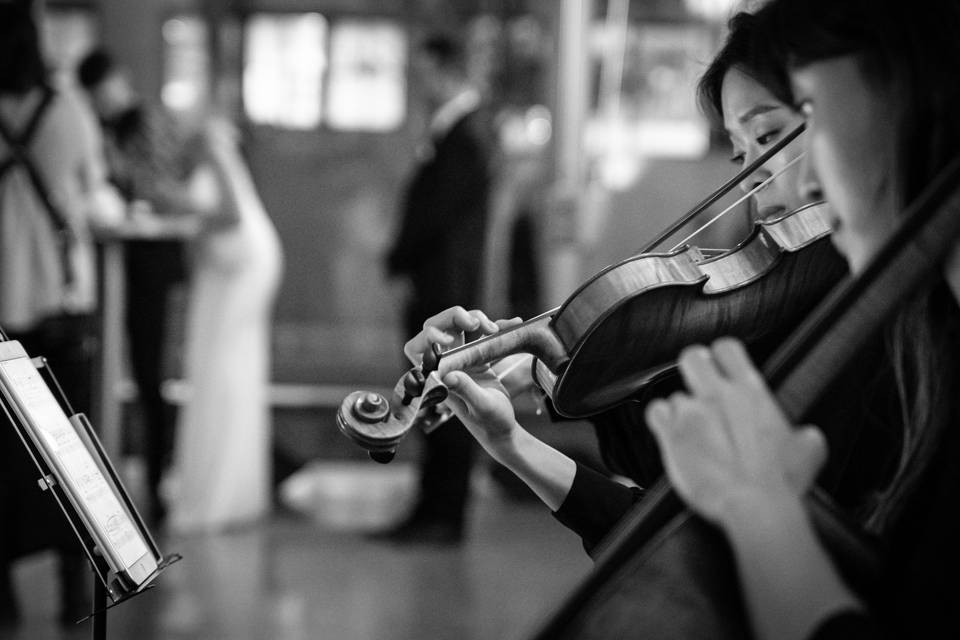 String Duo at Ricarda's!