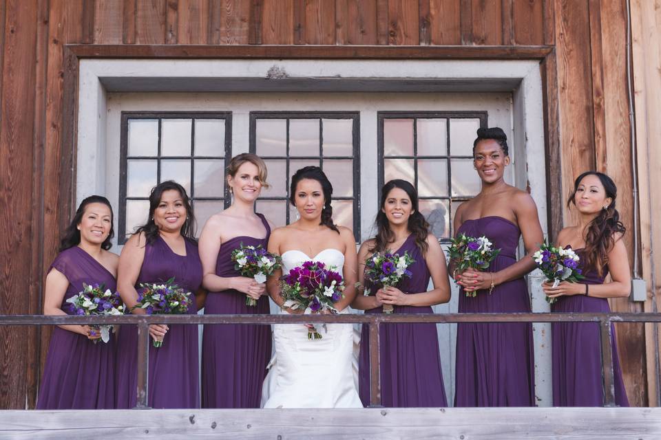 Eva and her bridesmaids