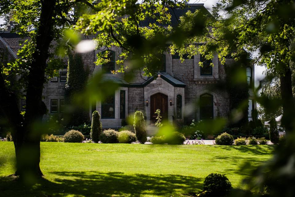 Garden Wedding West Island