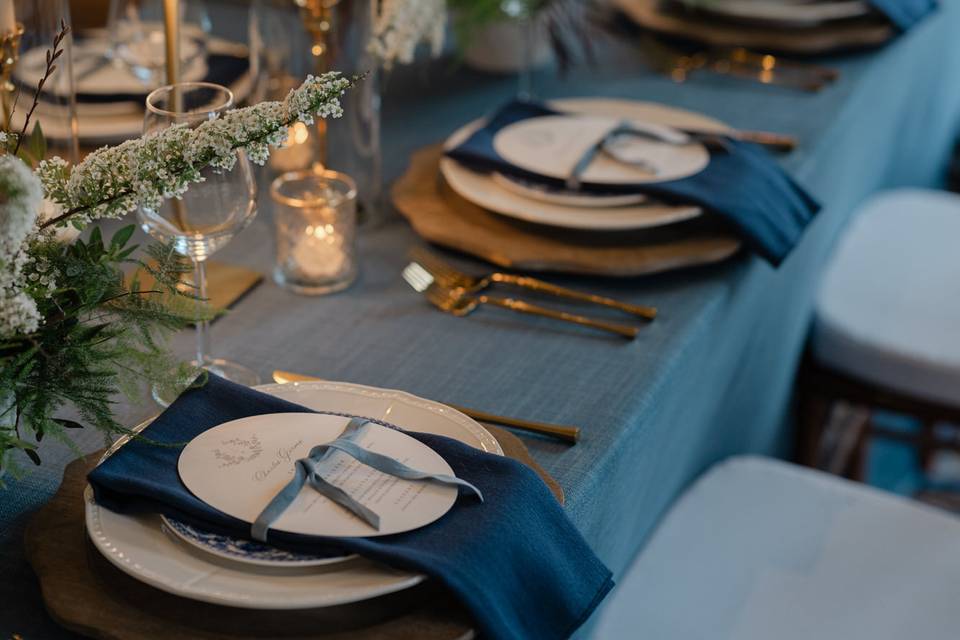 Tablée marine et or