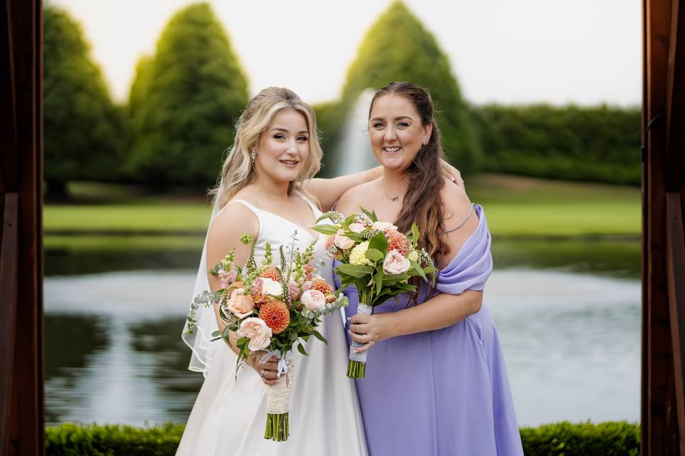 Bride & bridesmaid