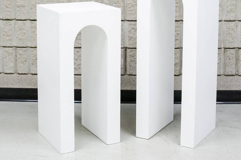 White tunnel plinth